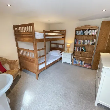 Holiday home Hollies
