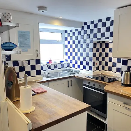 Holiday home Hollies *