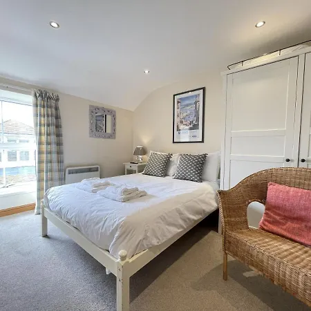 Holiday home Hollies
